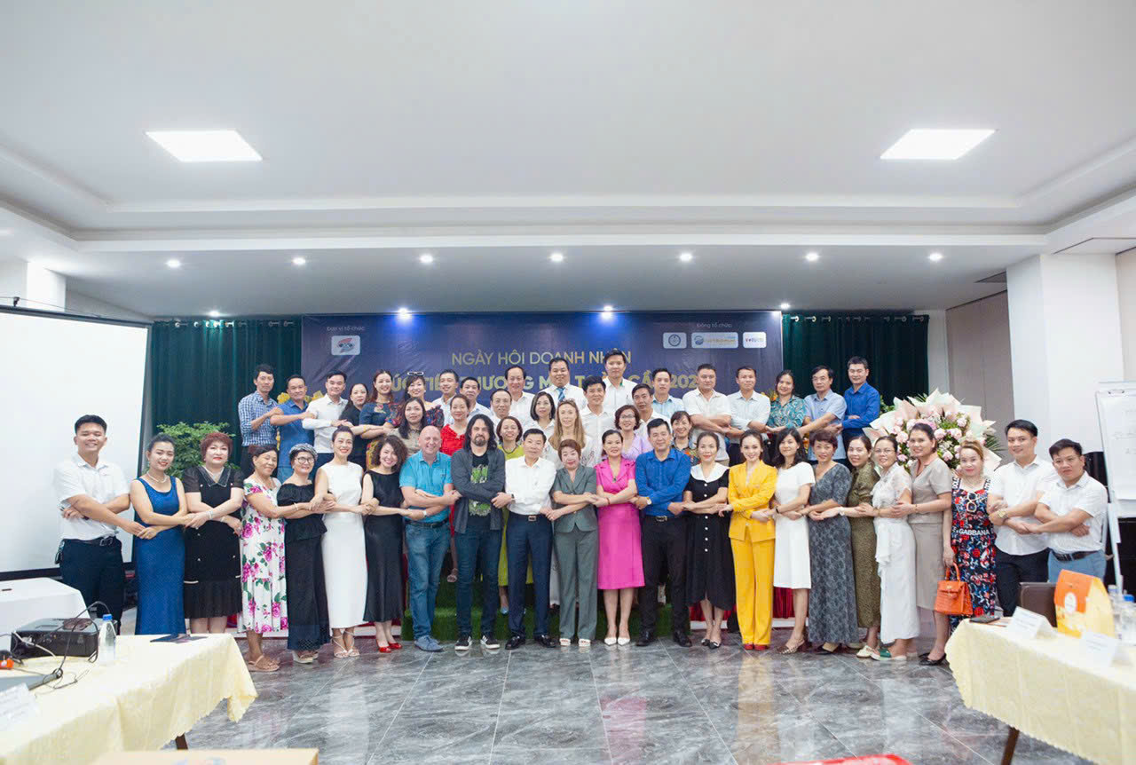 Gặp gỡ Đối tác Quốc tế